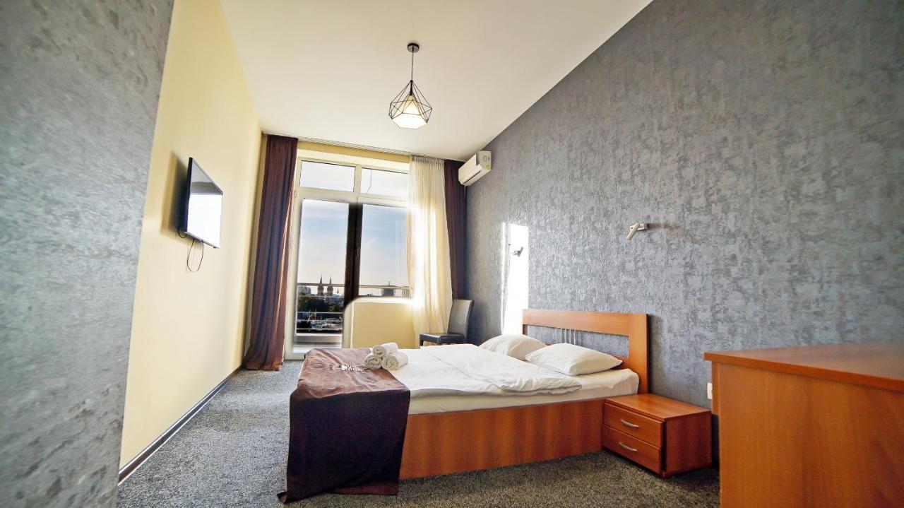 Mardi Plaza Hotel Batumi Eksteriør billede