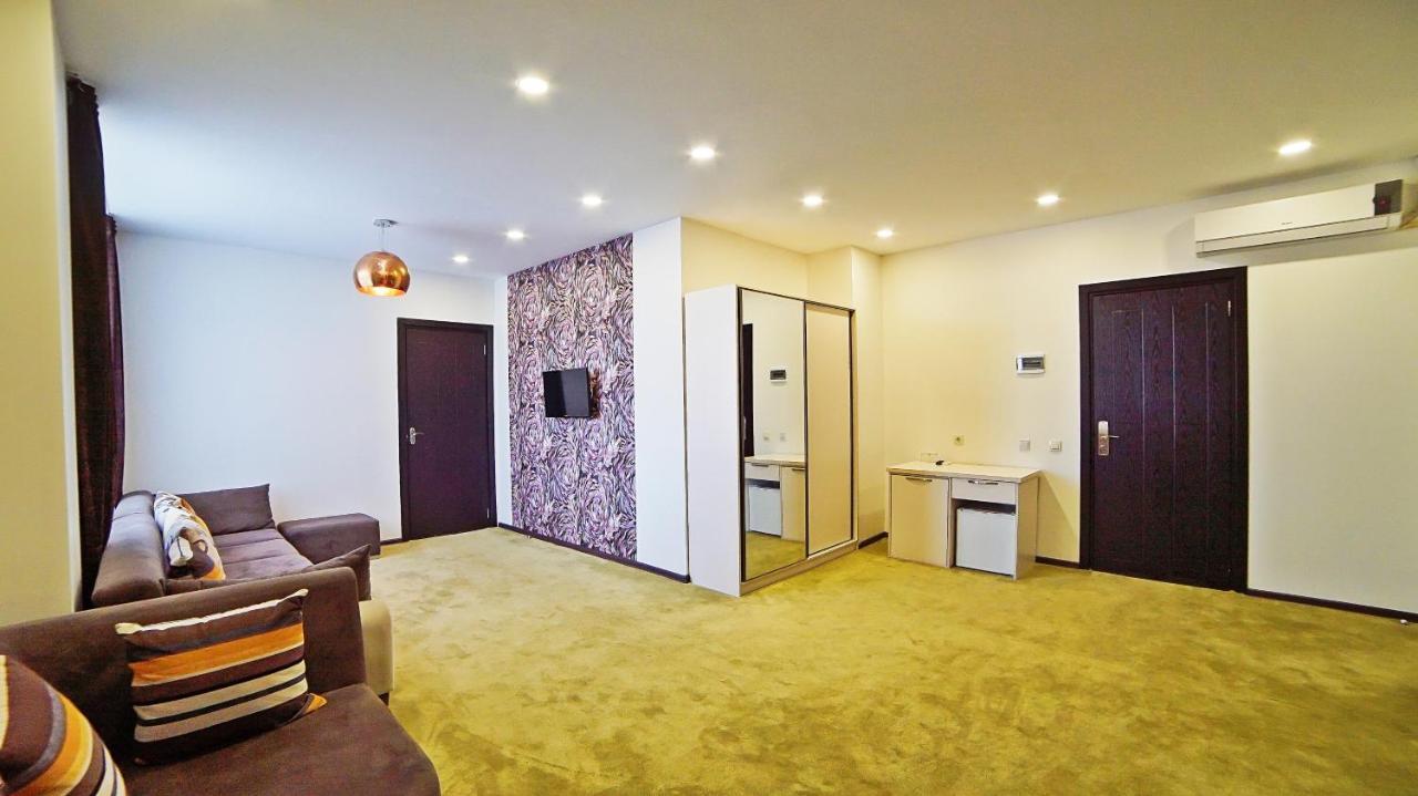 Mardi Plaza Hotel Batumi Eksteriør billede